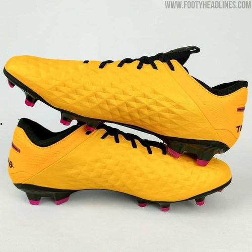 足球鞋最新配色爆料,独家揭秘最新配色爆料！